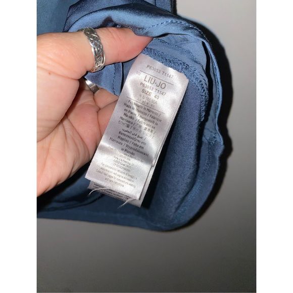 Liu Jo Italian Sleeveless Blue Satin Wrap Blouse, Size IT 40/ US Small, MP $248 - Picture 4 of 14